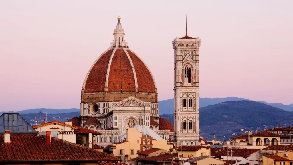 Tips from Ideas &amp; Real Estate for buying a vacation home in an art city like Florence